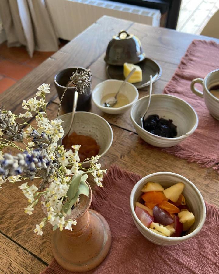 Un Matin De Mai Bed & Breakfast *