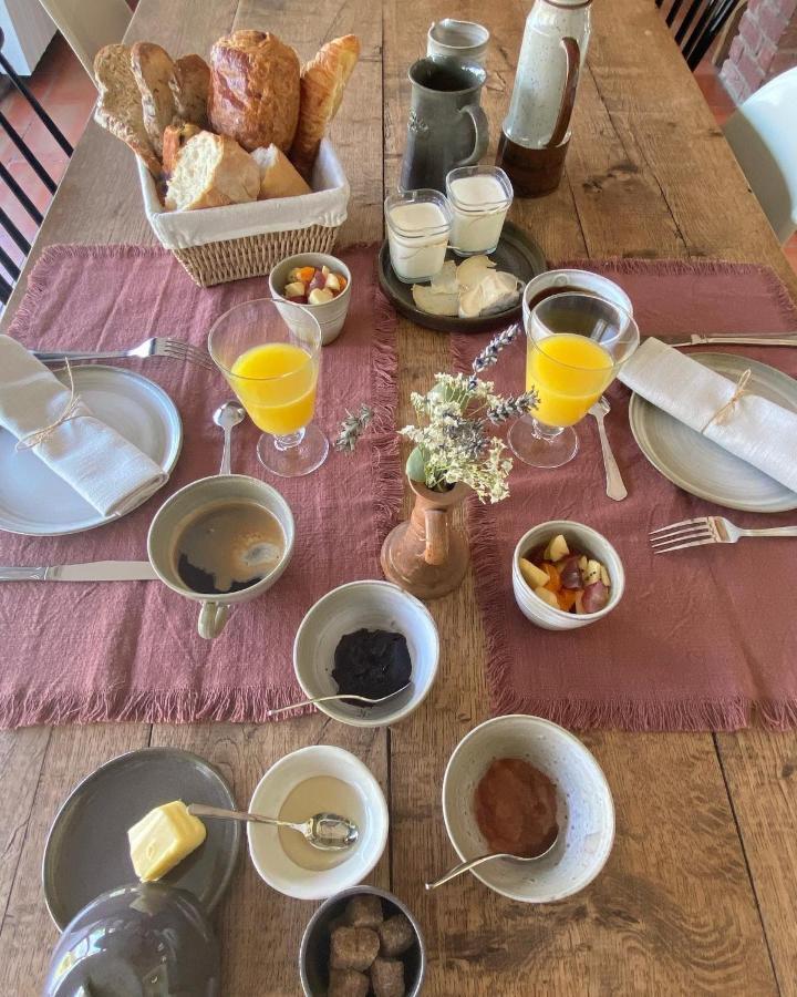 Un Matin De Mai Bed & Breakfast *